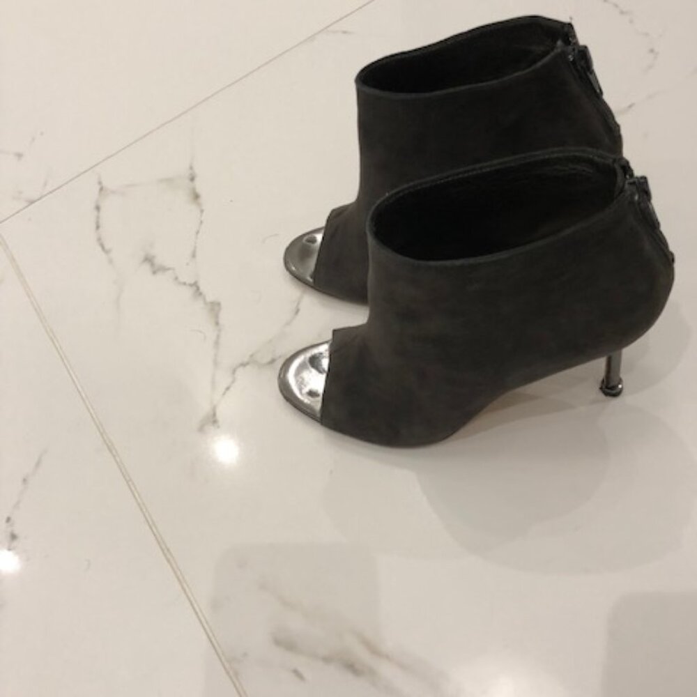 Manolo Peep toe suede booties
